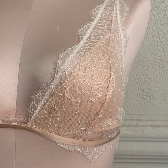 Lacey Victoria’s Secret Bralette size small - Picture 2 of 4
